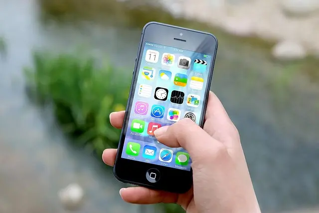 The Top 10 Mobile Gadgets Revolutionizing Daily Life