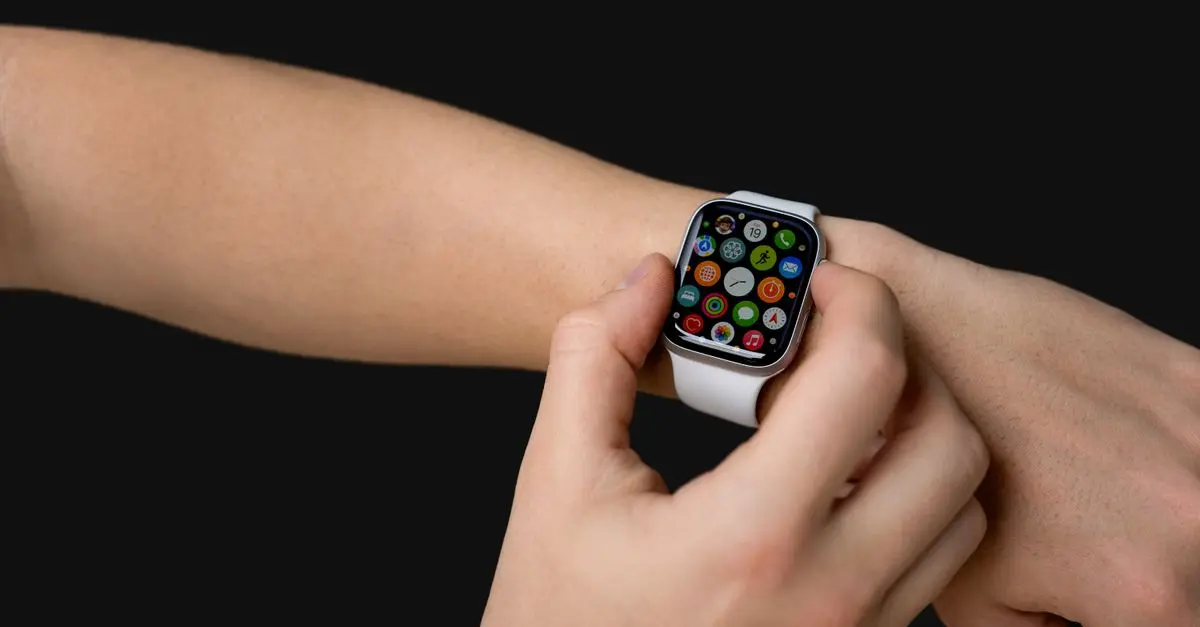Essential Features to Look for in a Smartwatch